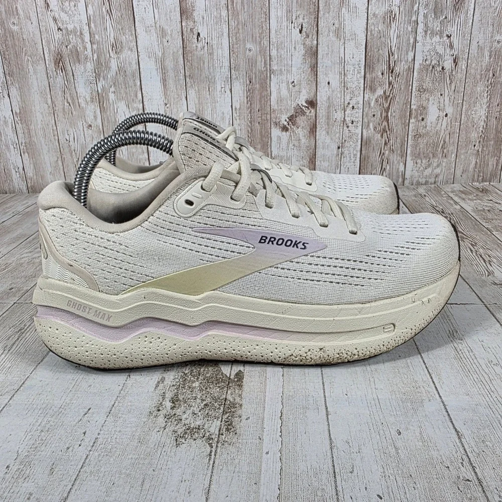 Brooks Ghost Max Womens 8.5 Running Shoes Cream White Lilac  Max Cushion